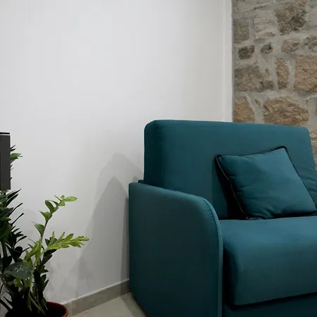 Joyful 148 Luxury Guest House-3